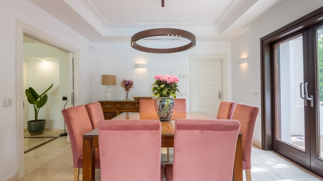 Elegant and refined, this 6 bed villa offers unparalleled luxury together with peace and privacy