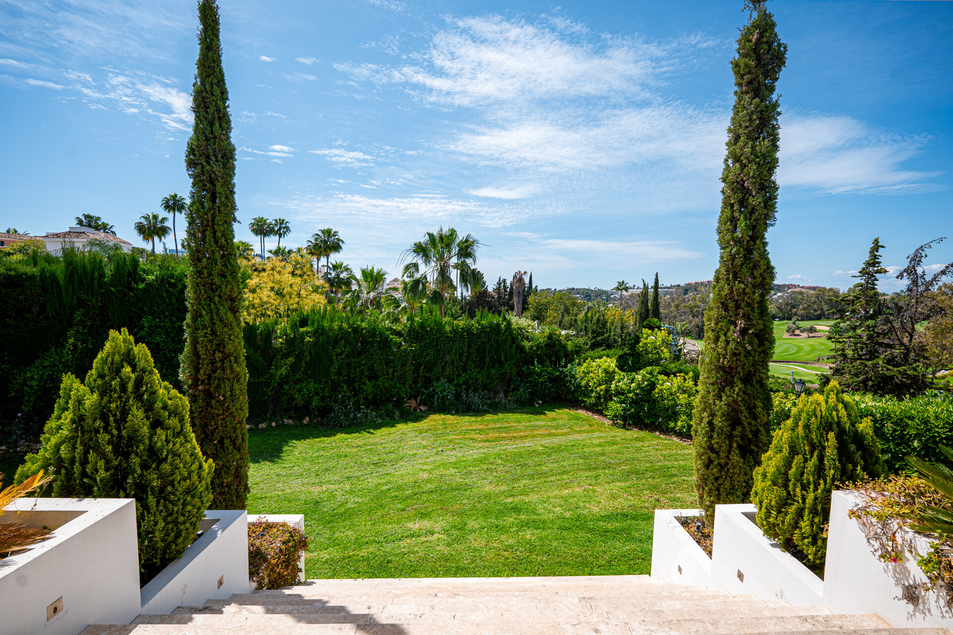 Recently renovated 5 bed villa in Nueva Andalucia epitomises elegance, grace and stunning views