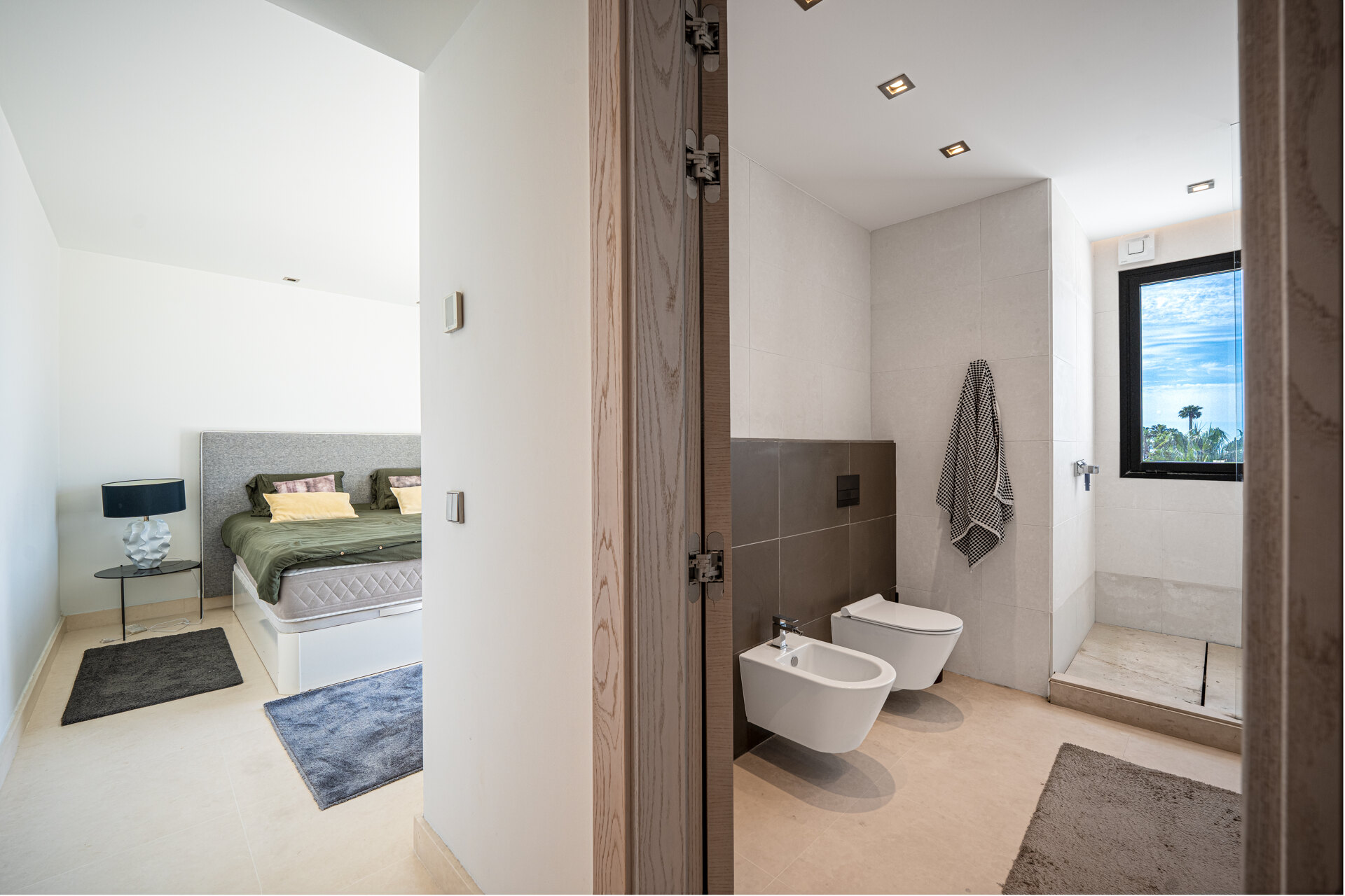 Recently renovated 5 bed villa in Nueva Andalucia epitomises elegance, grace and stunning views