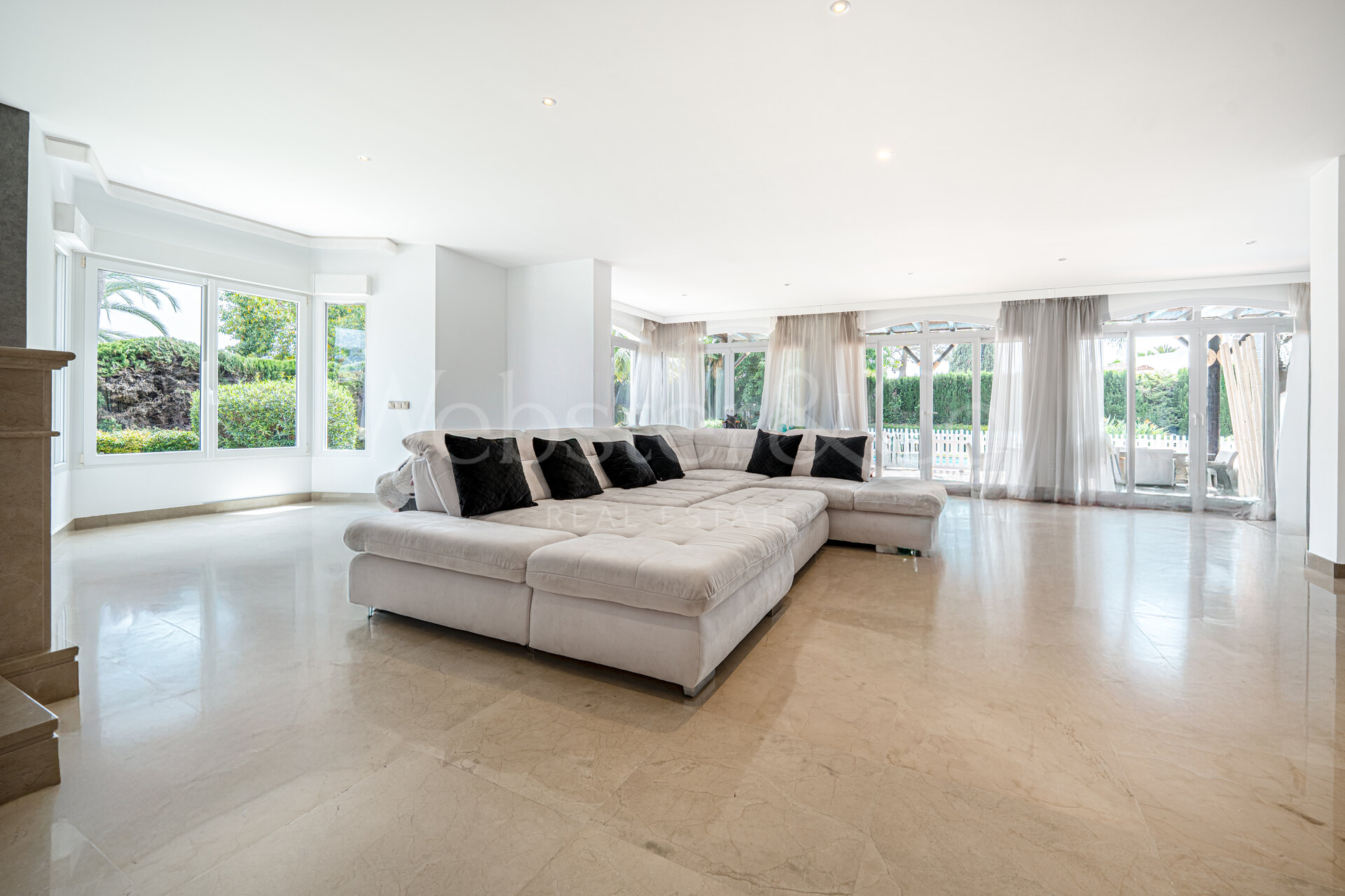 Villa Clara - Golf Front Home in Guadalmina Baja