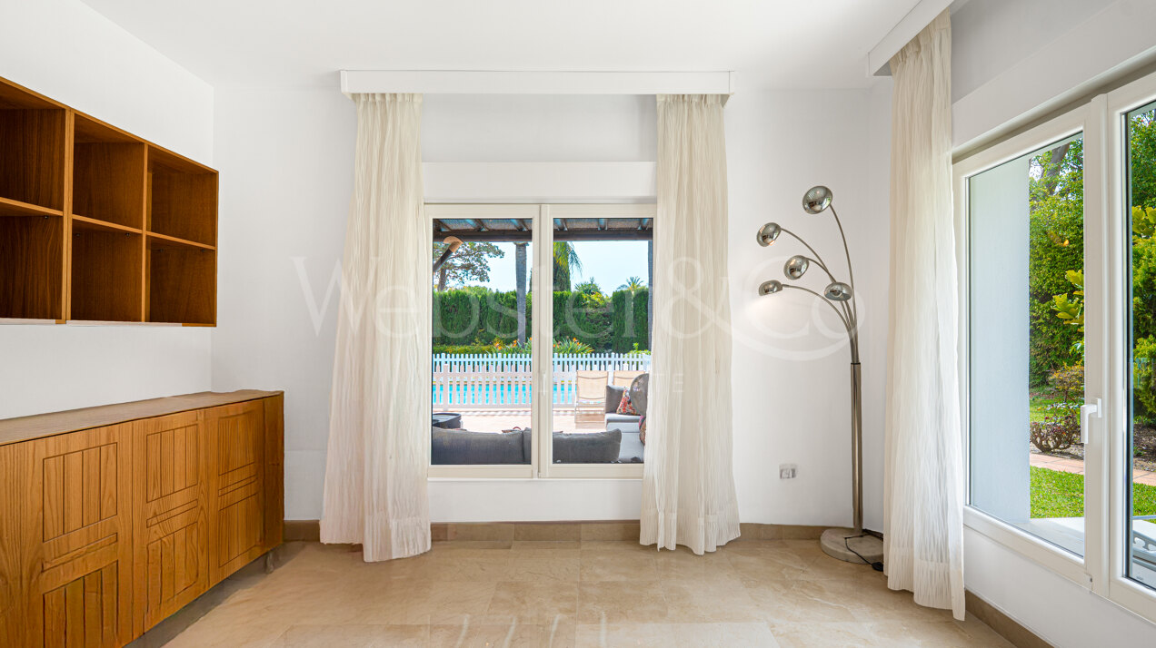 Villa Clara - Golf Front Home in Guadalmina Baja