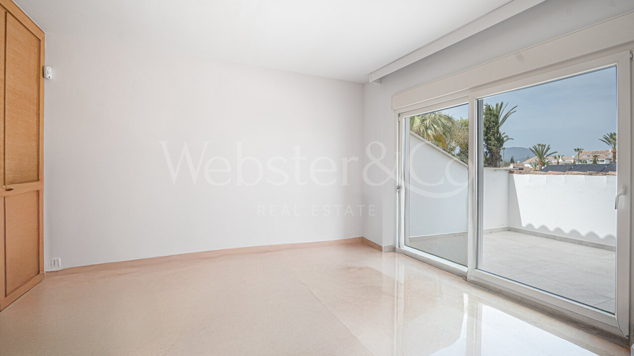 Villa Clara - Golf Front Home in Guadalmina Baja