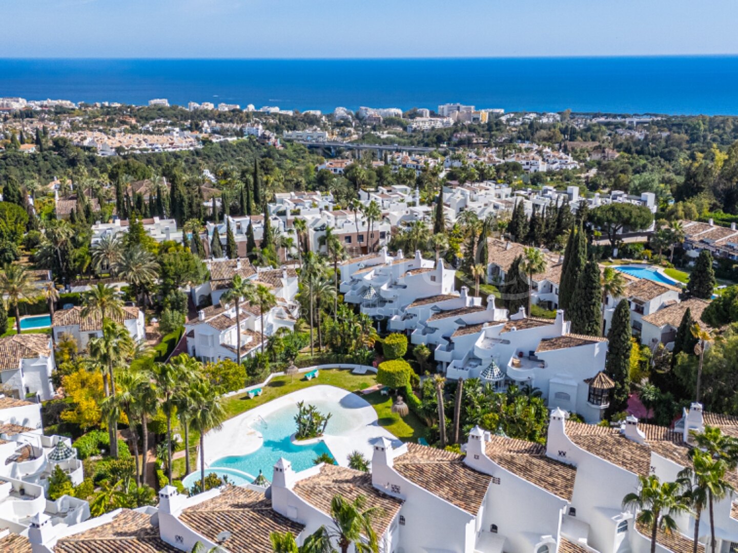 Casa Serenity - Townhouse in Camojan Blanco