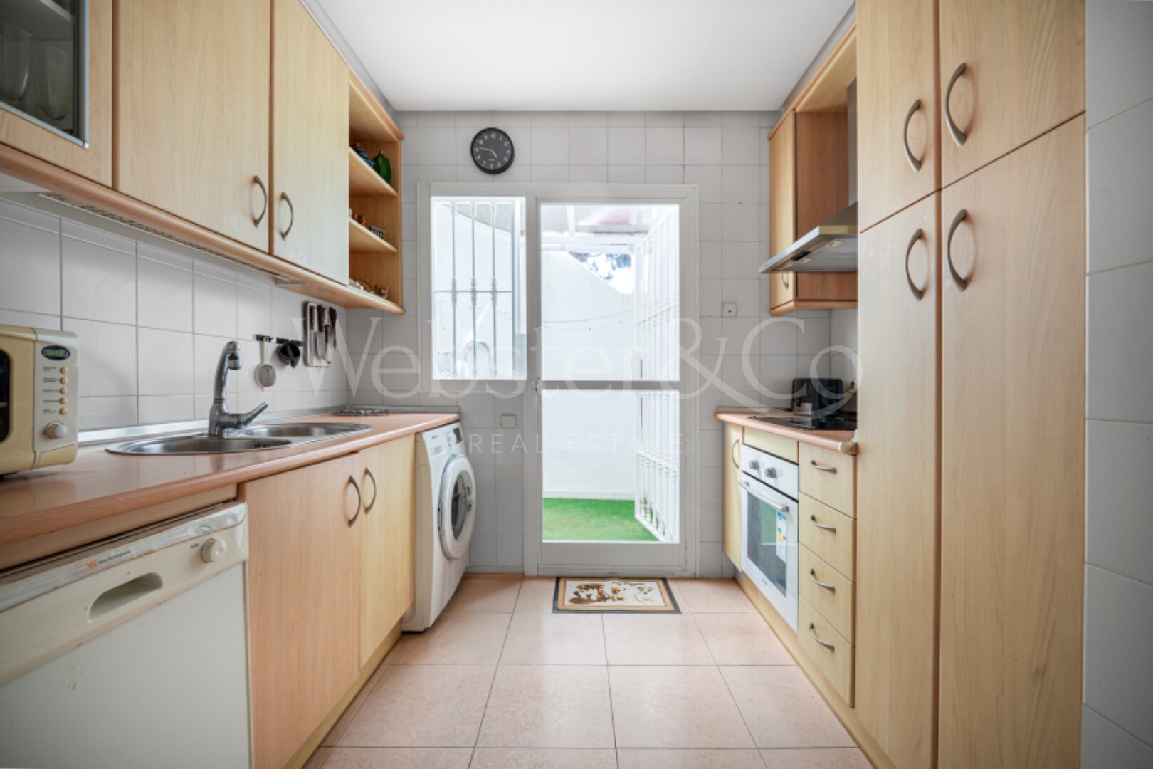 Casa Serenity - Townhouse in Camojan Blanco