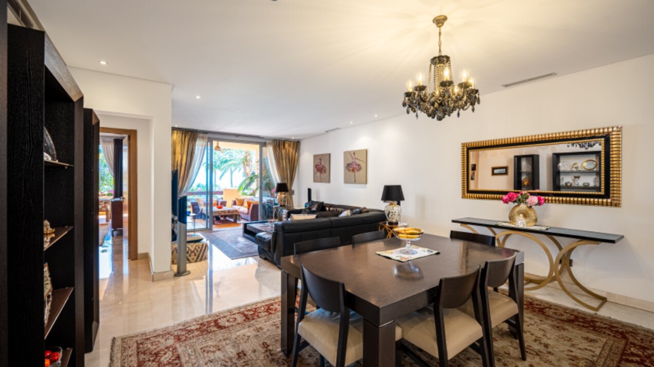 Gloriously sunny & spacious, this 3 bed apartment on the Golden Mile will dazzle and delight