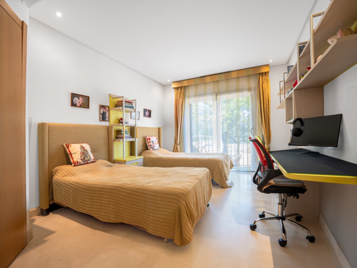 Gloriously sunny & spacious, this 3 bed apartment on the Golden Mile will dazzle and delight