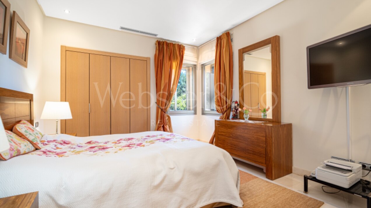 Apartment Mansion Club - Golden Mile Oasis