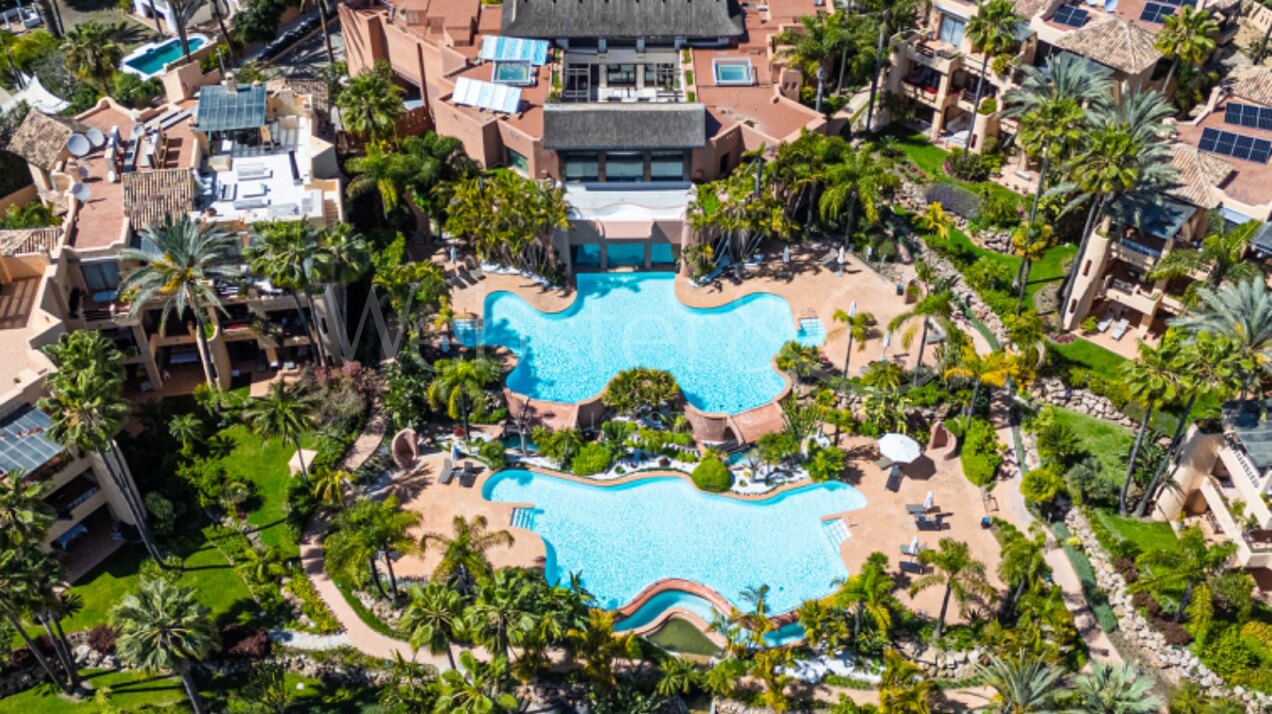 Apartment Mansion Club - Golden Mile Oasis