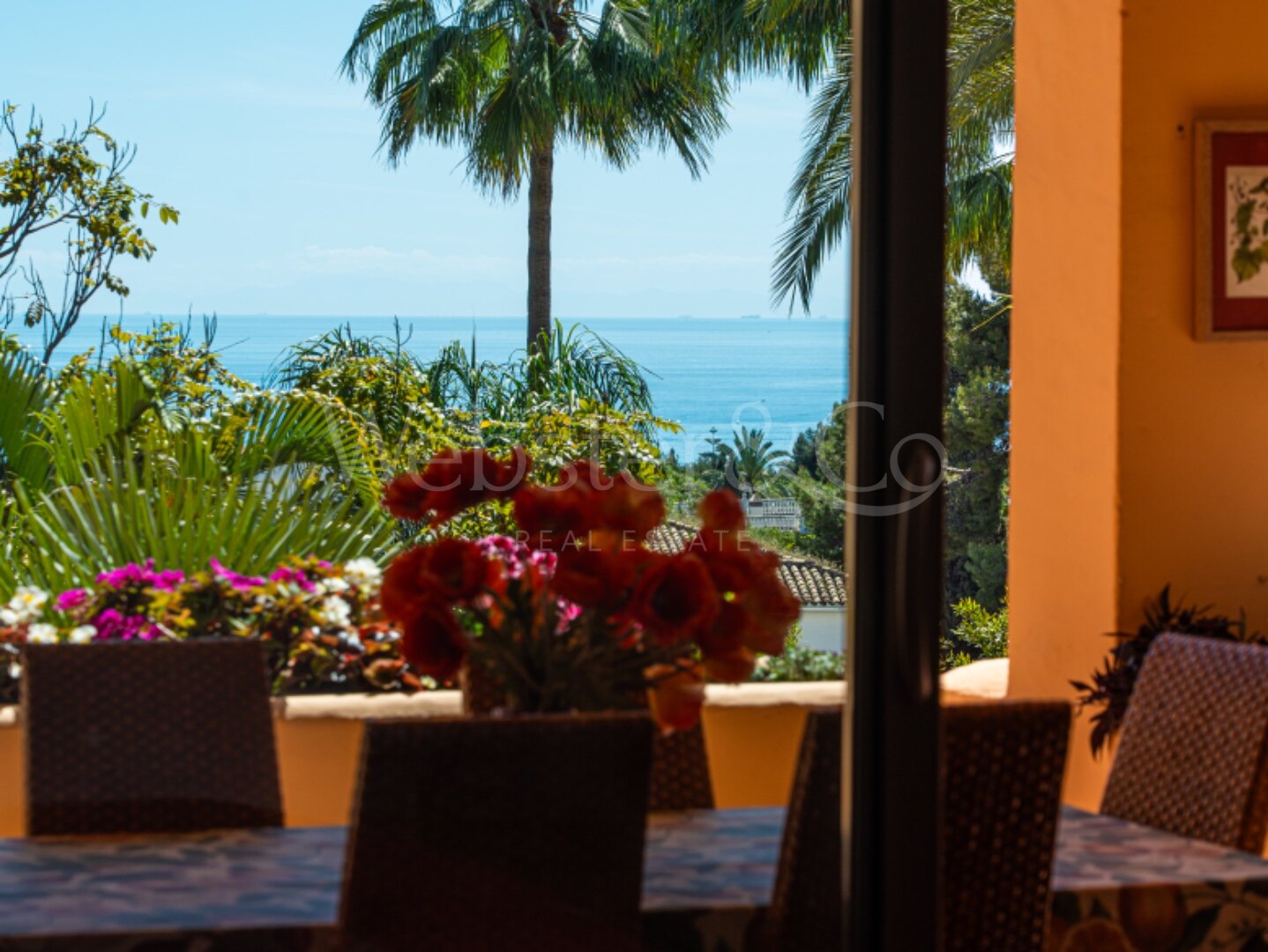 Apartment Mansion Club - Golden Mile Oasis