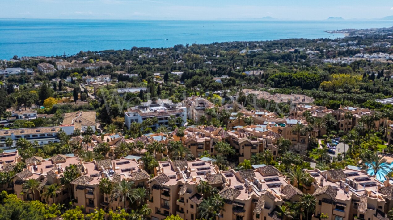 Apartment Mansion Club - Golden Mile Oasis