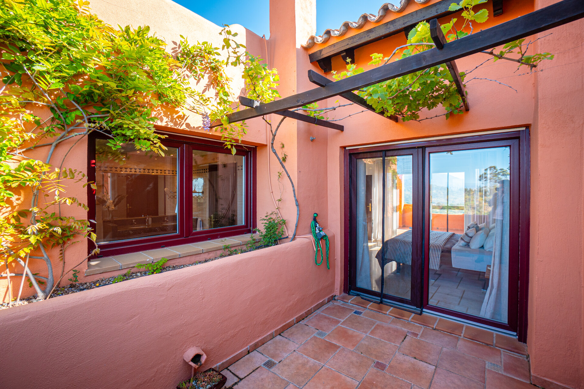 Dazzling 3 bedroom duplex penthouse with panoramic views sits within prestigious golf complex