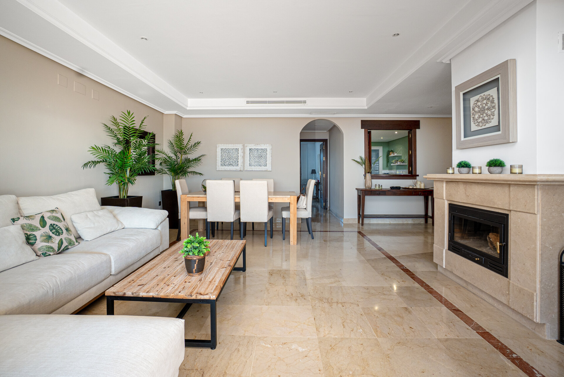 Dazzling 3 bedroom duplex penthouse with panoramic views sits within prestigious golf complex
