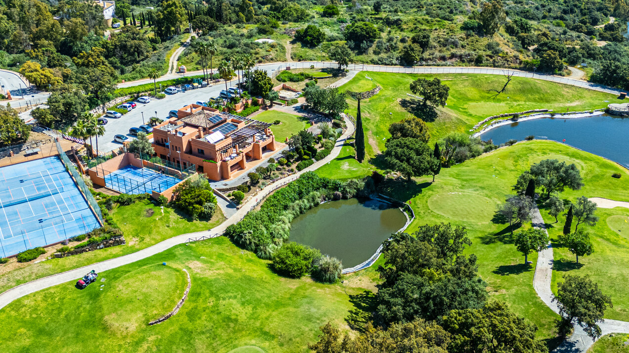 Dazzling 3 bedroom duplex penthouse with panoramic views sits within prestigious golf complex