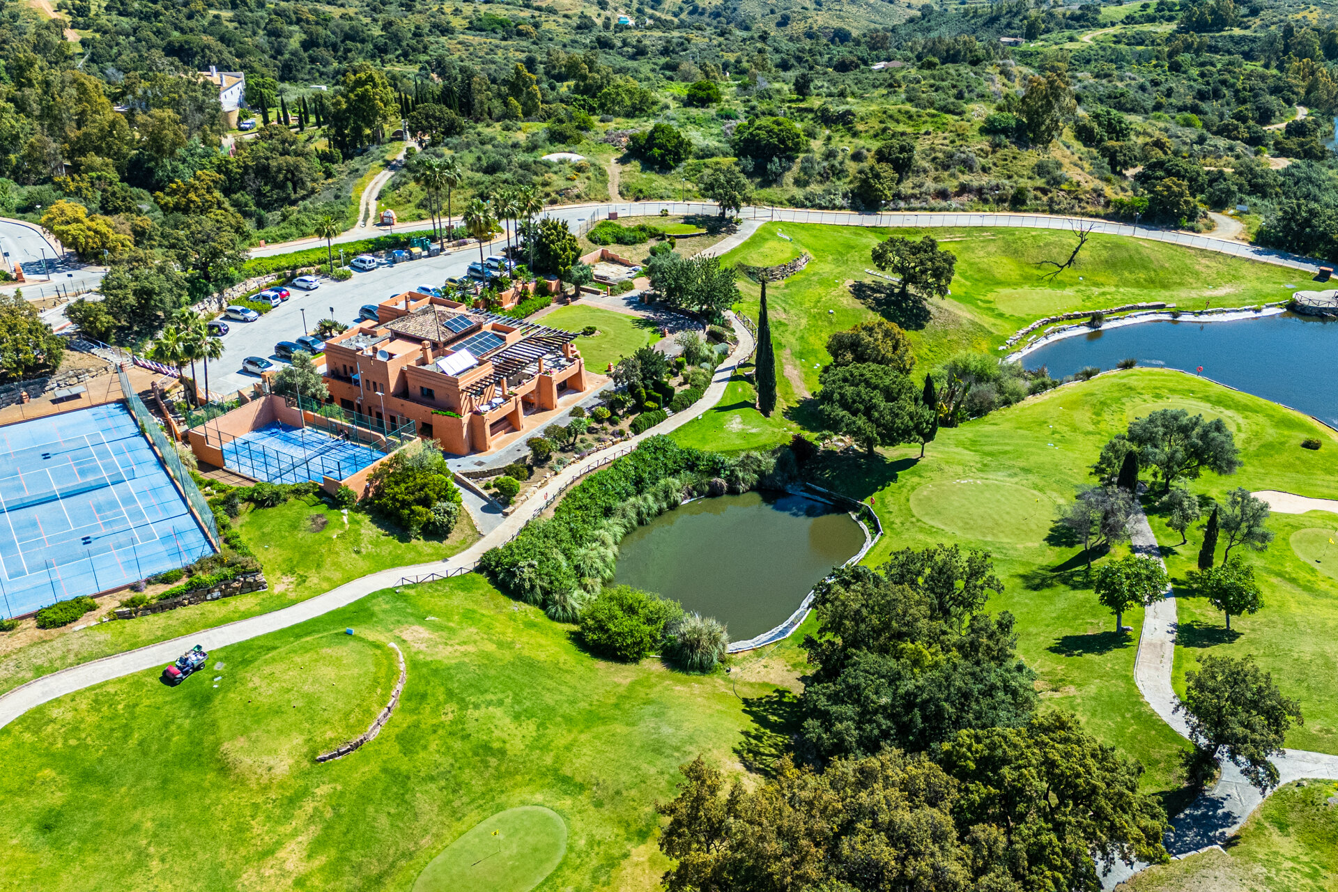Dazzling 3 bedroom duplex penthouse with panoramic views sits within prestigious golf complex