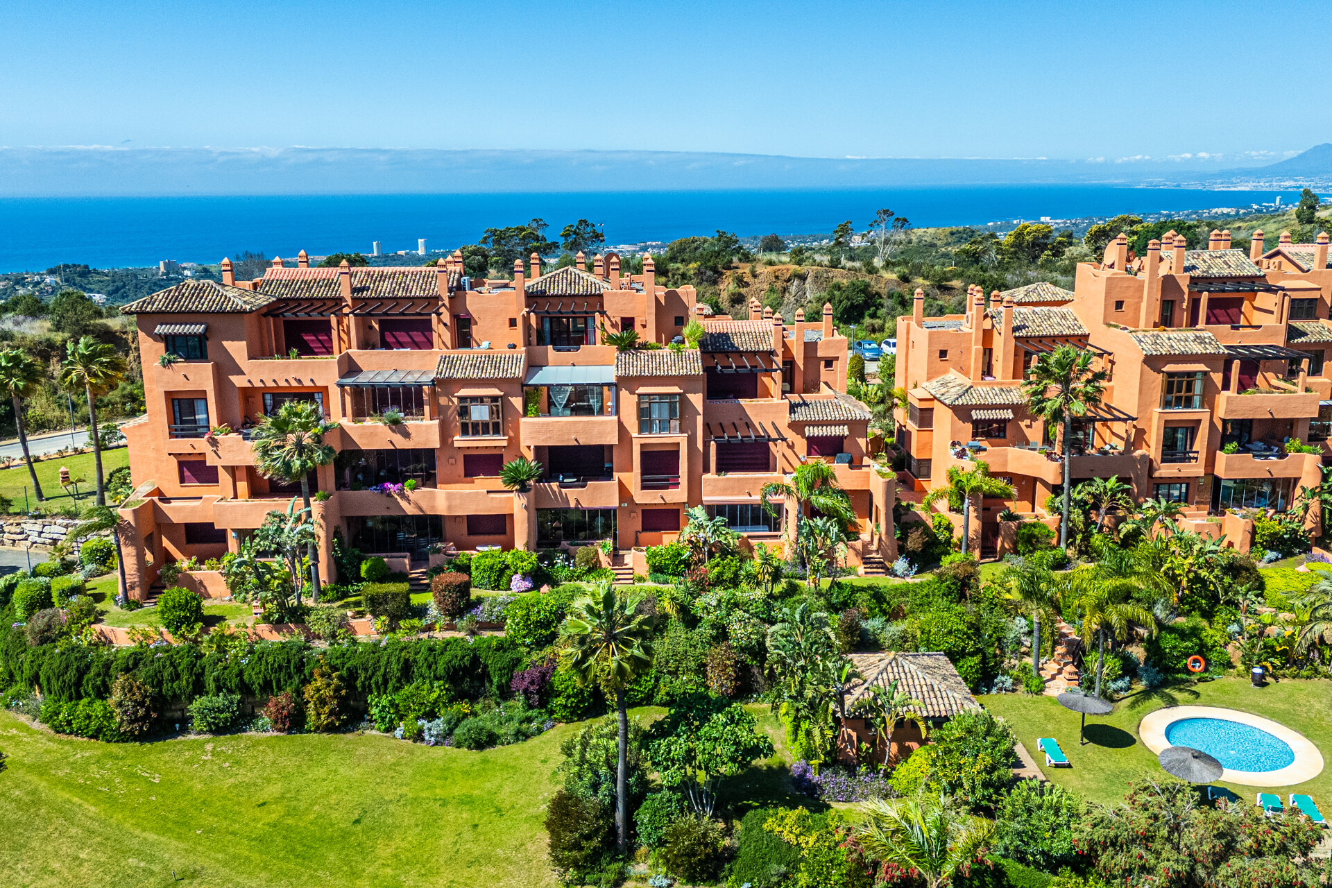 Dazzling 3 bedroom duplex penthouse with panoramic views sits within prestigious golf complex