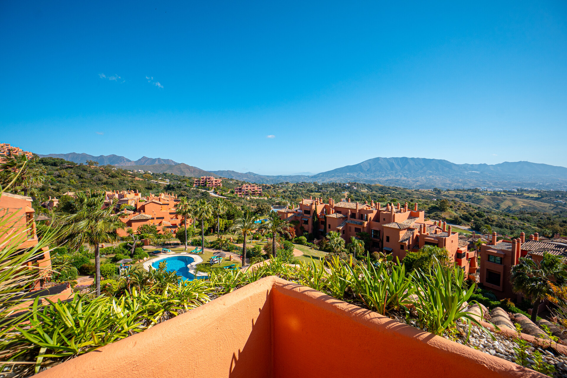 Dazzling 3 bedroom duplex penthouse with panoramic views sits within prestigious golf complex