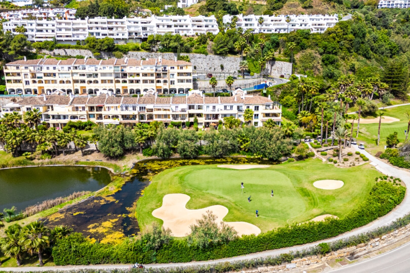 Stunning modern and luxurious apartment overlooks golf course and green valleys in Benahavis
