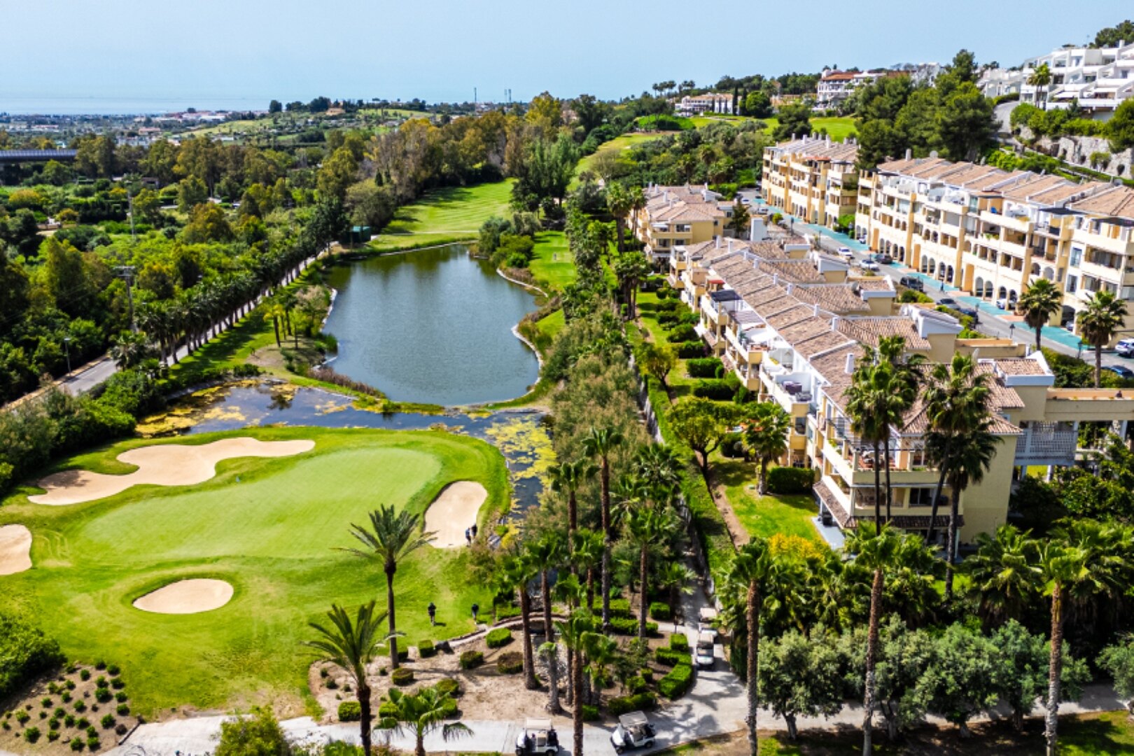 Stunning modern and luxurious apartment overlooks golf course and green valleys in Benahavis