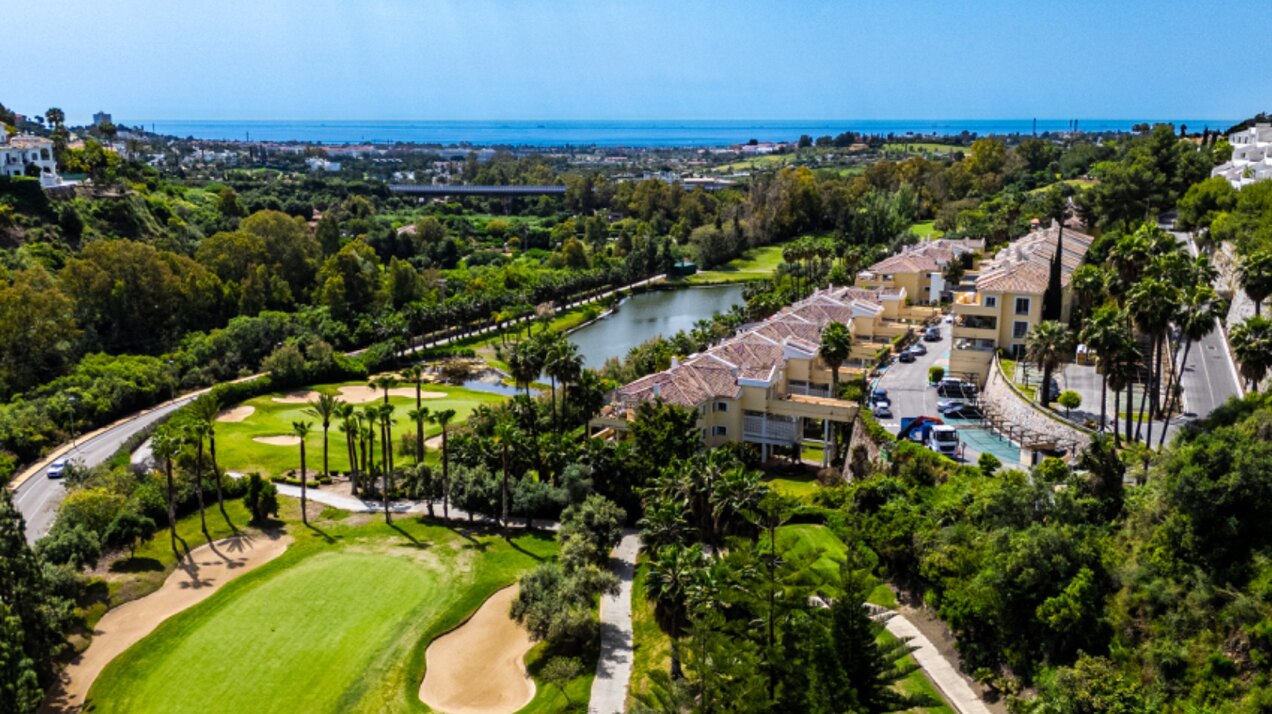 Stunning modern and luxurious apartment overlooks golf course and green valleys in Benahavis