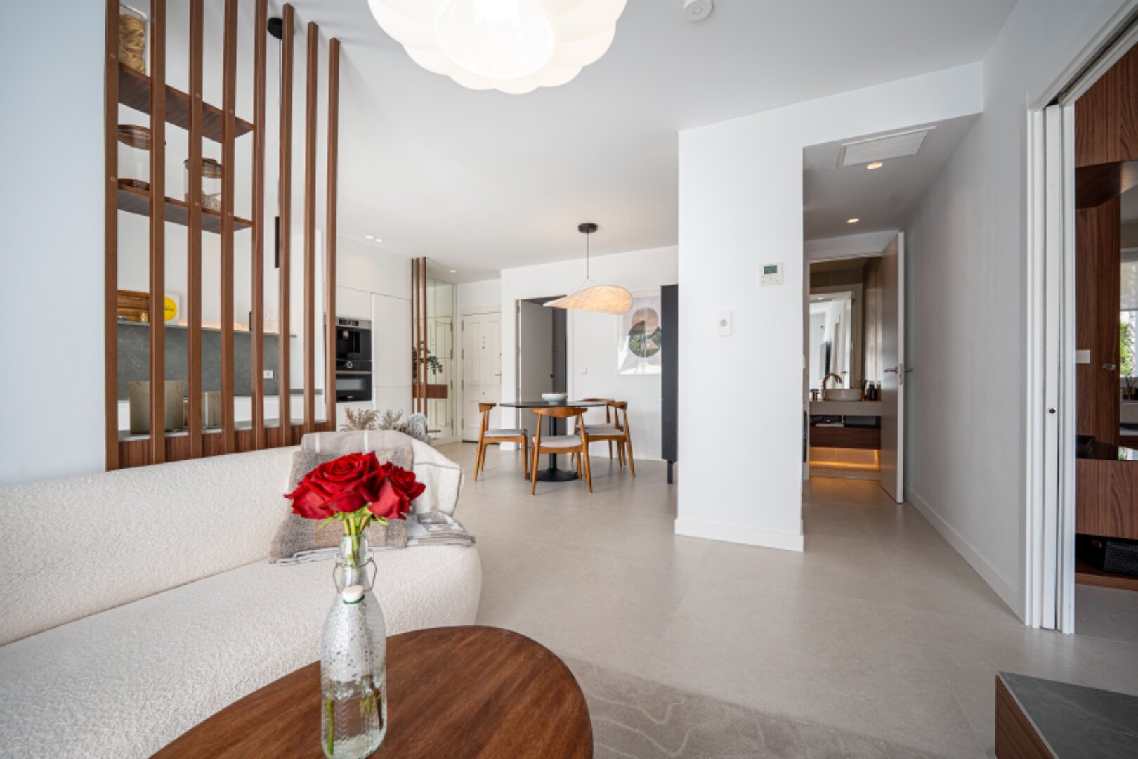 Stunning modern and luxurious apartment overlooks golf course and green valleys in Benahavis