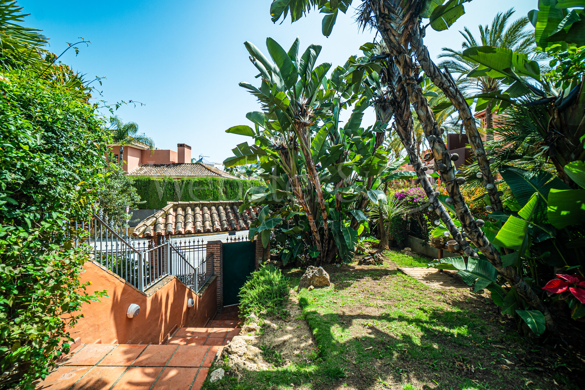 Townhouse Oasis – Exclusividad en Monte Marbella Club