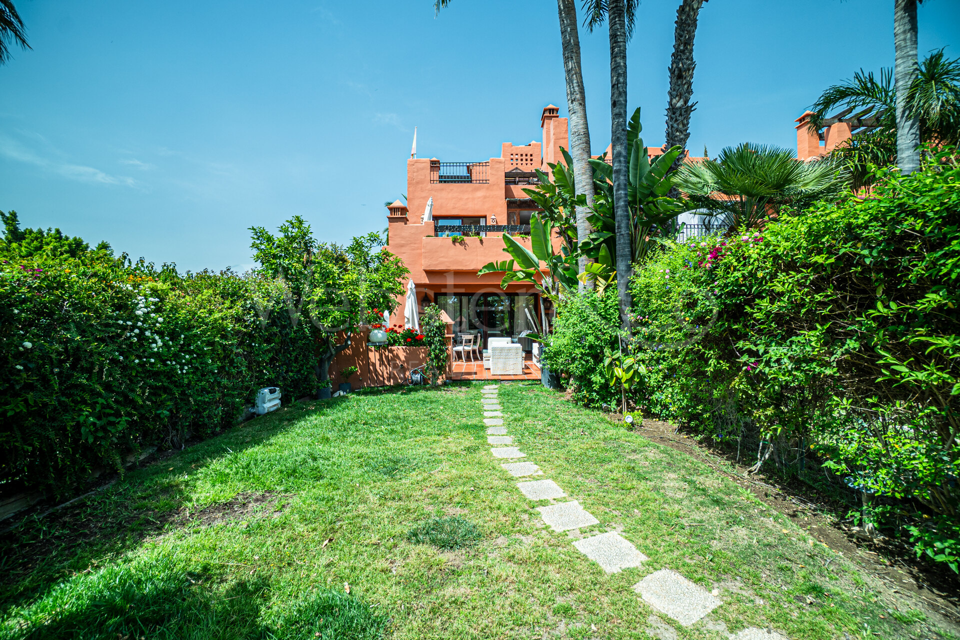 Townhouse Oasis – Exclusividad en Monte Marbella Club