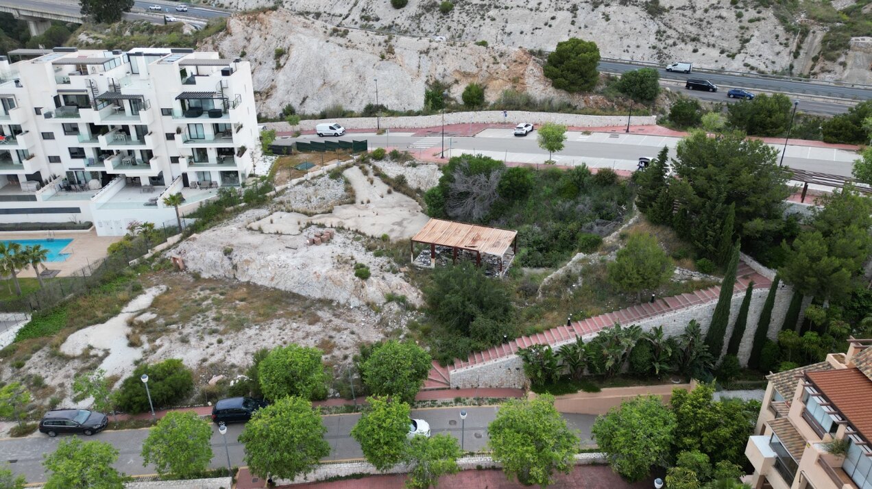 Fantastic plot with endless views of the Mediterranean Sea for sale in Benalmadena