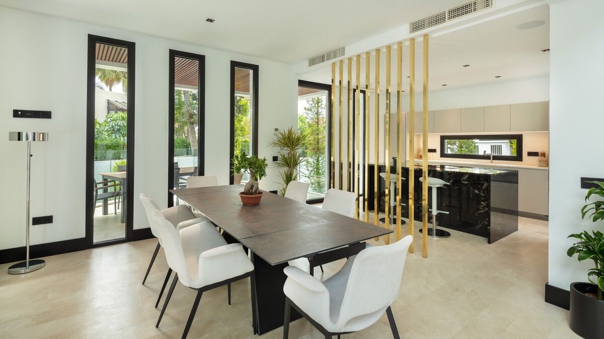 Sleek, modern and almost futuristic, this dazzling 5 bed villa on the Golden Mile is a masterpiece