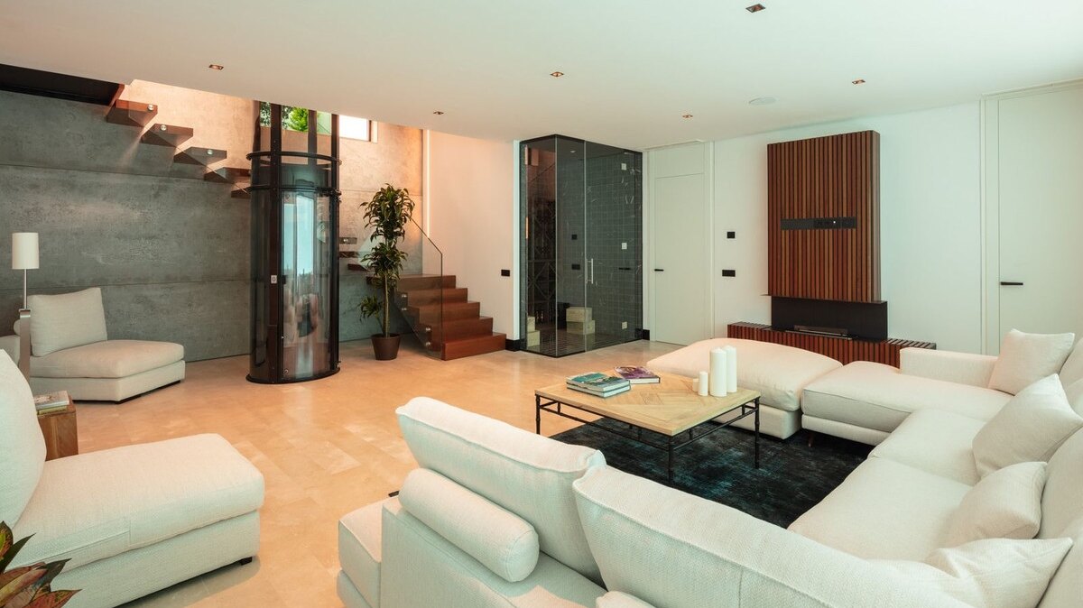 Sleek, modern and almost futuristic, this dazzling 5 bed villa on the Golden Mile is a masterpiece