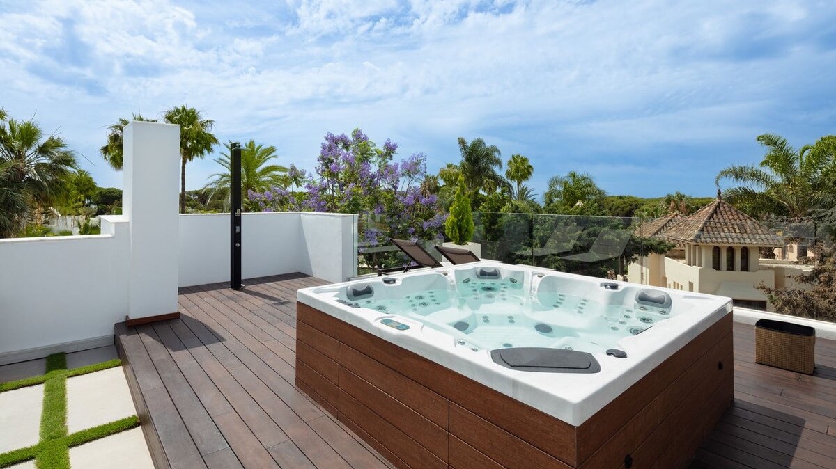 Sleek, modern and almost futuristic, this dazzling 5 bed villa on the Golden Mile is a masterpiece