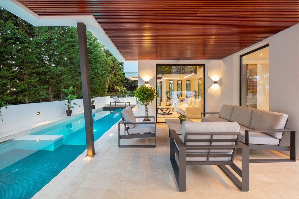Sleek, modern and almost futuristic, this dazzling 5 bed villa on the Golden Mile is a masterpiece