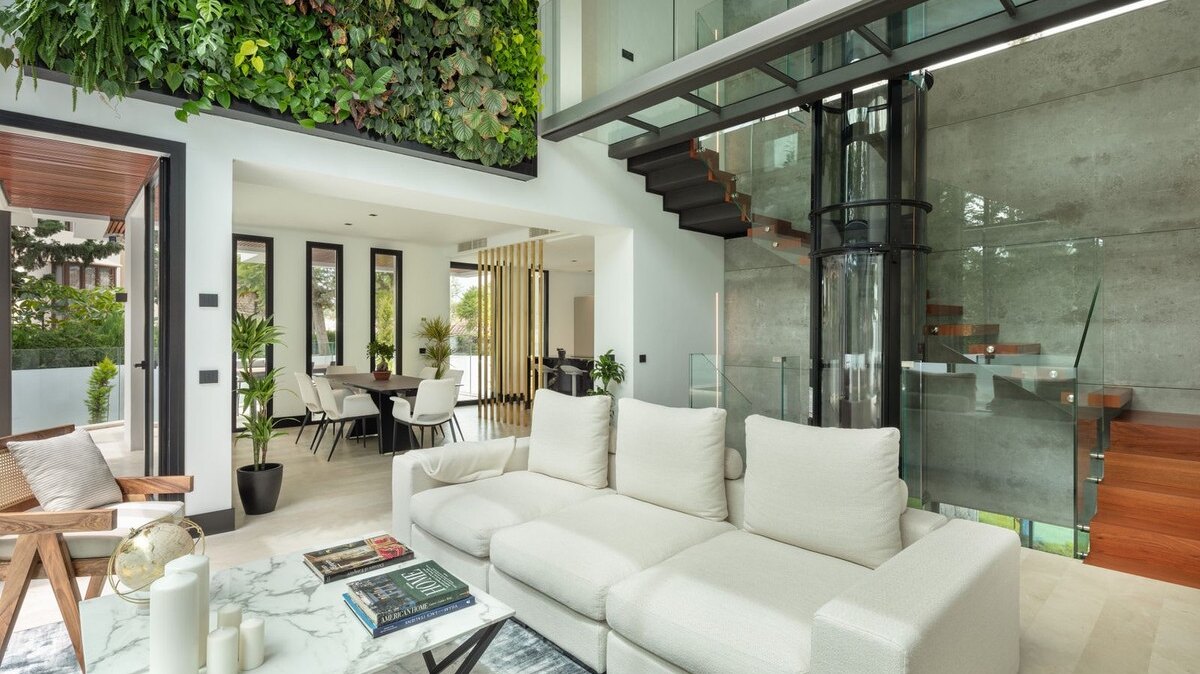 Sleek, modern and almost futuristic, this dazzling 5 bed villa on the Golden Mile is a masterpiece