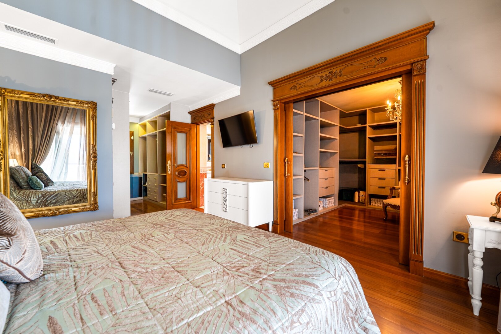 Italian Elegance Meets Mediterranean Tranquility in Marbella’s Most Coveted Enclave