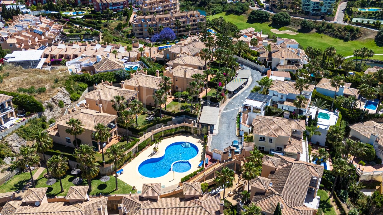 Exquisite villa redefines luxury with panoramic sea views