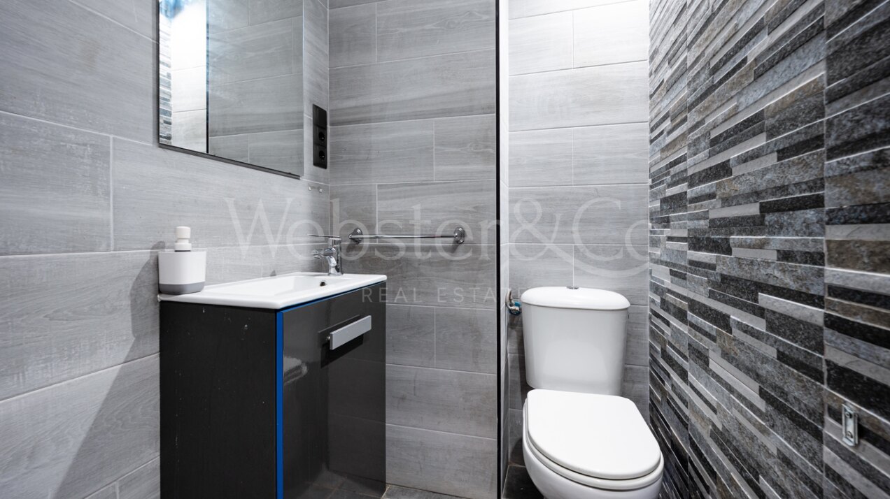 Exquisite villa redefines luxury with panoramic sea views