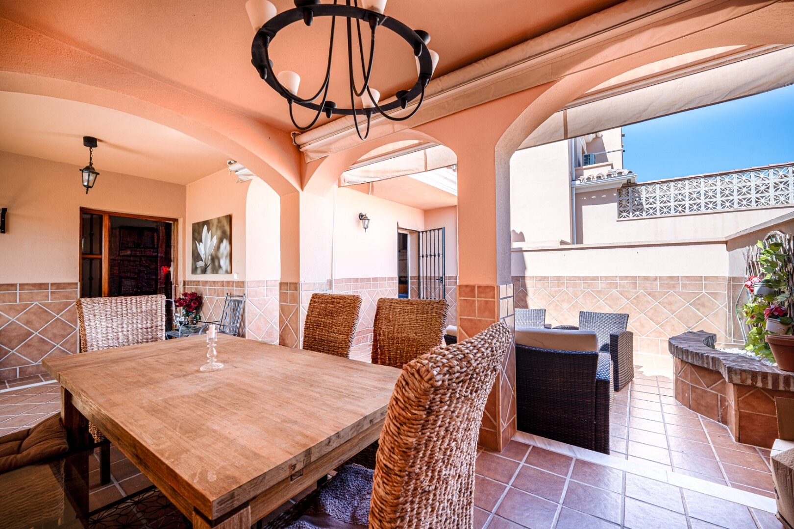 Exquisite Andalucian villa epitomises luxurious, coastal living and offers panoramic sea views