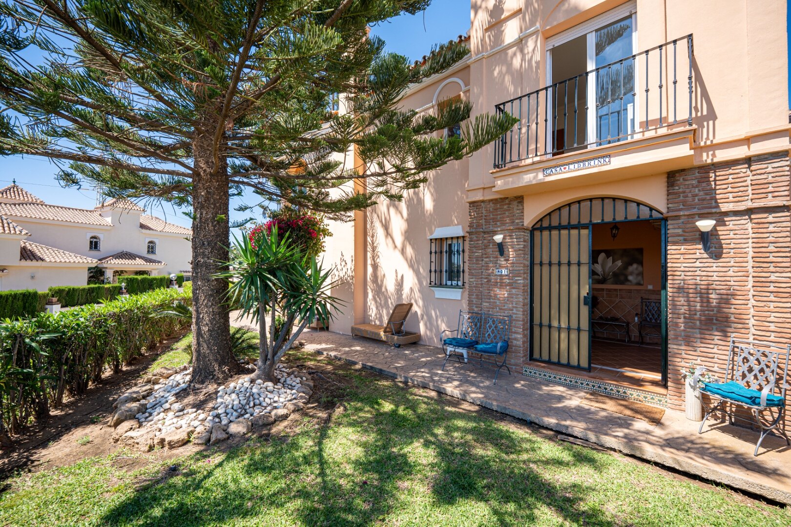 Exquisite Andalucian villa epitomises luxurious, coastal living and offers panoramic sea views
