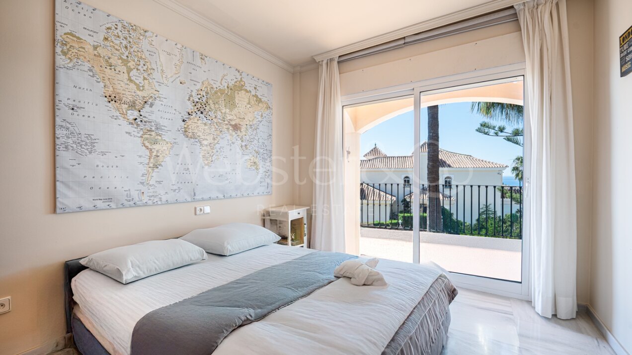 Exquisite villa redefines luxury with panoramic sea views