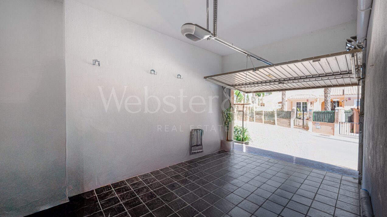 Exquisite villa redefines luxury with panoramic sea views