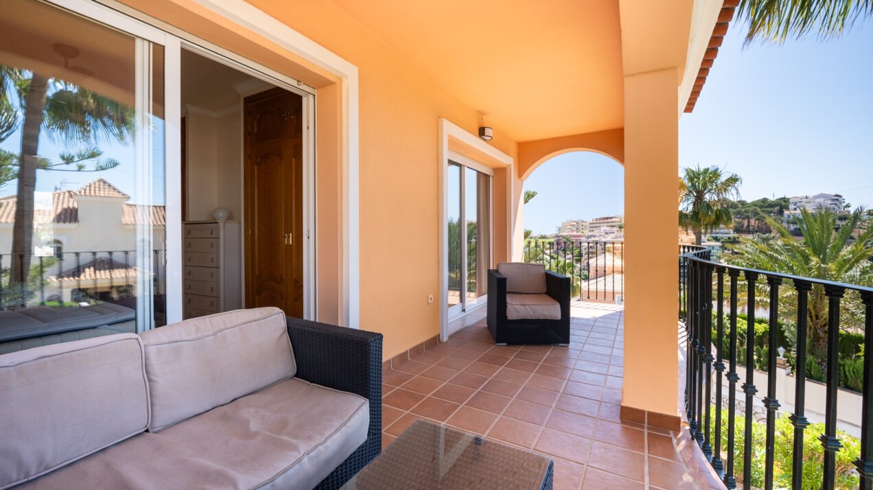 Exquisite Andalucian villa epitomises luxurious, coastal living and offers panoramic sea views