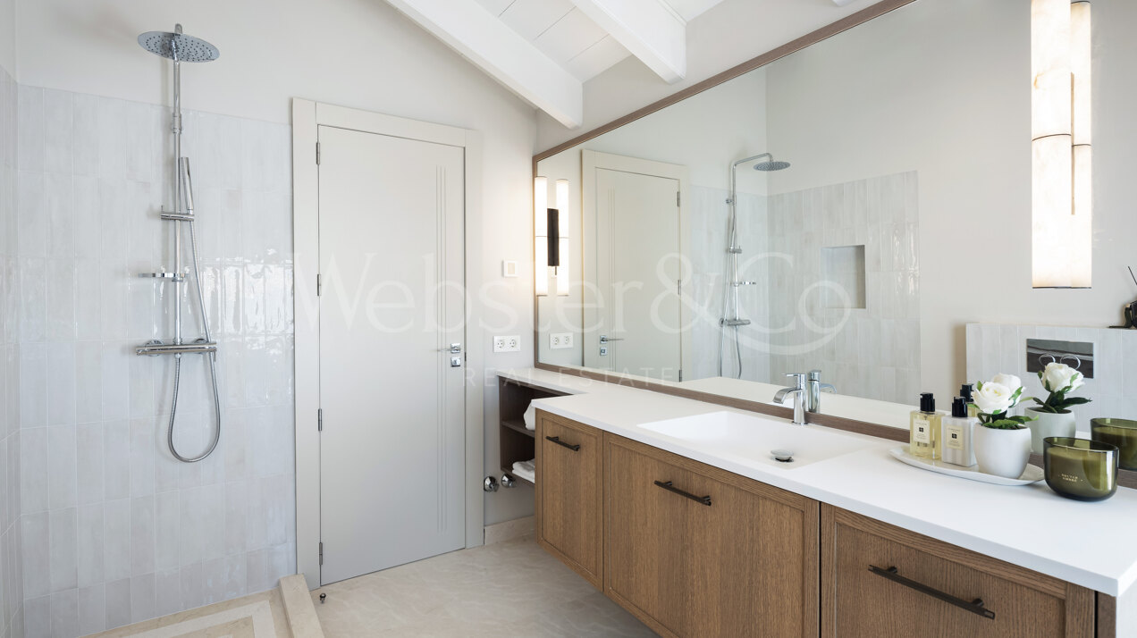 Elegant duplex penthouse offers modern comfort