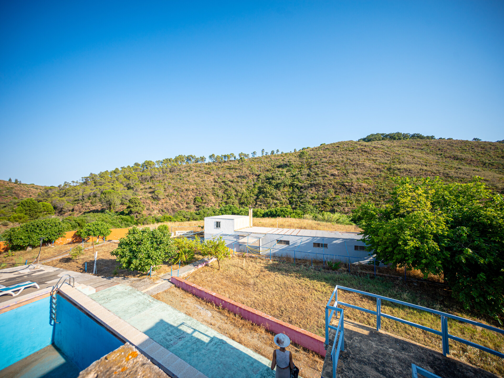 Duplex apartment in a self-sustaining oasis in Andalucia