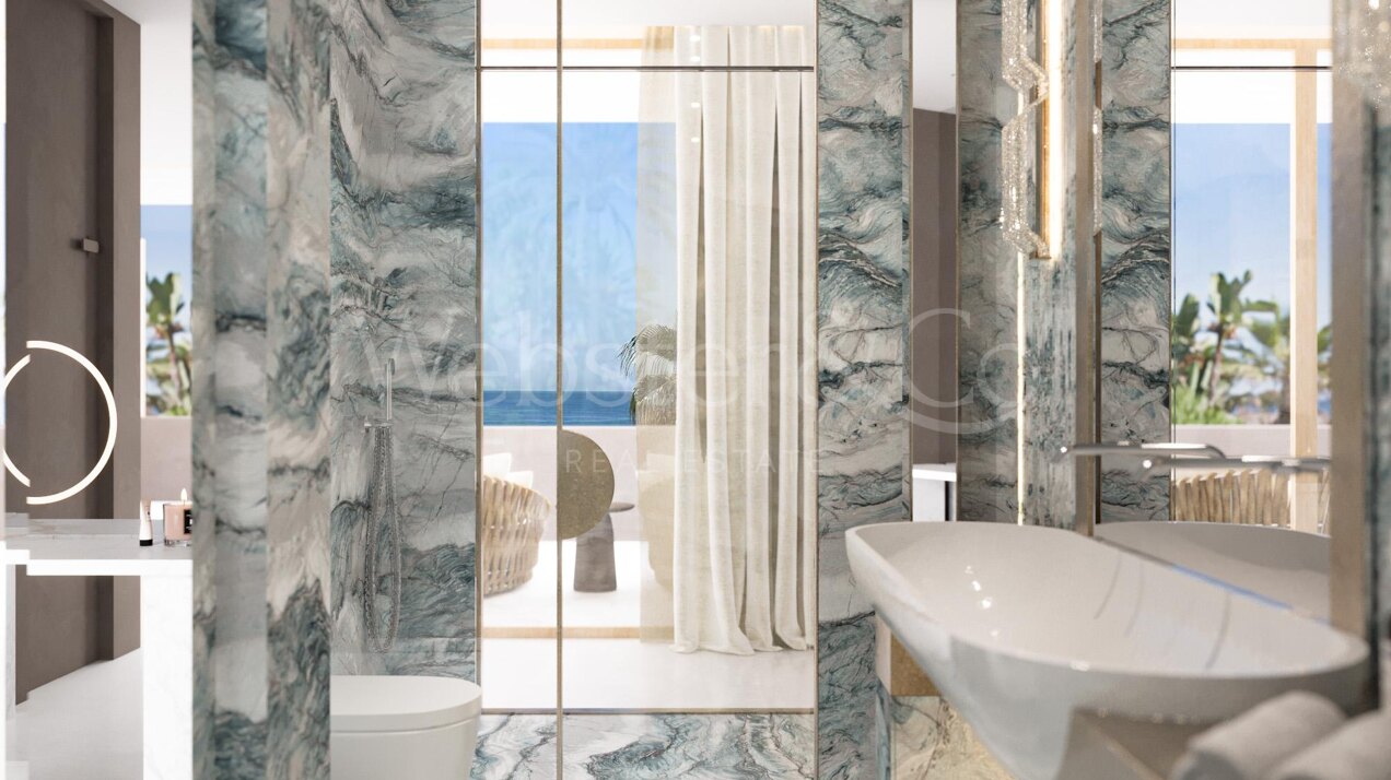 Prestigious & luxurious beachside duplex penthouse