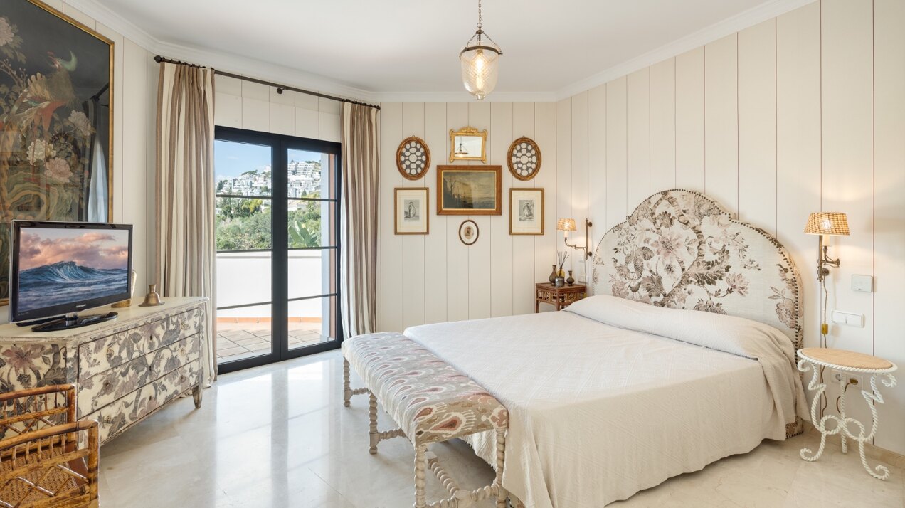 La Quinta villa exudes tranquil Mediterranean charm