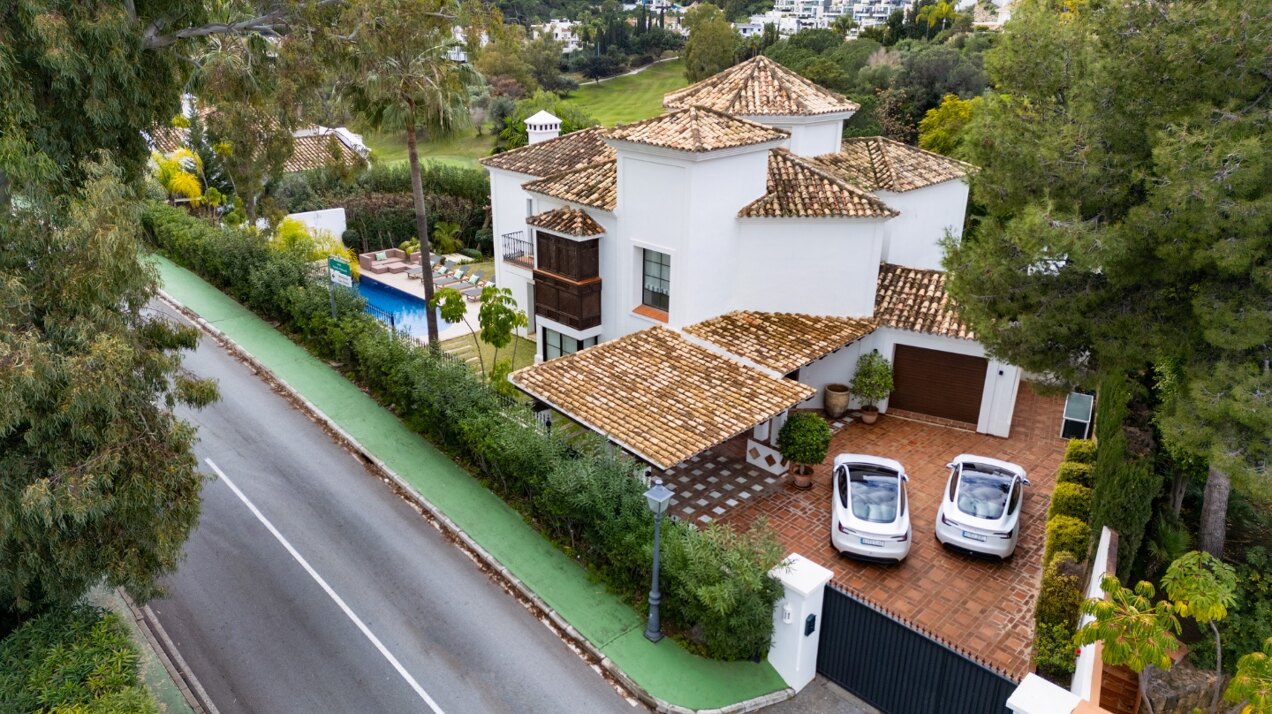La Quinta villa exudes tranquil Mediterranean charm
