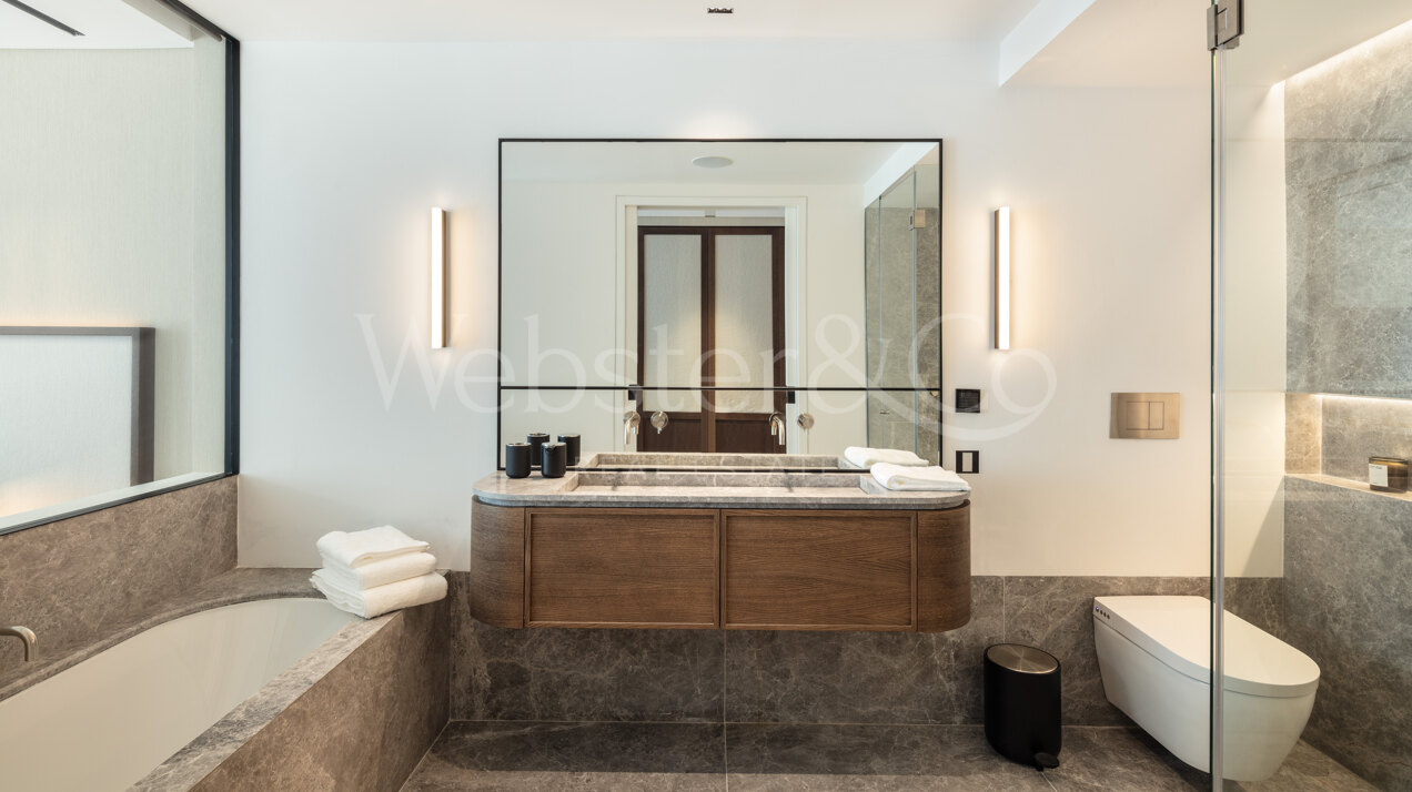 Apartment in Puente Romano embodies seaside elegance