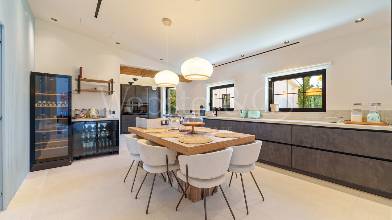 Contemporary beachside living made a reality