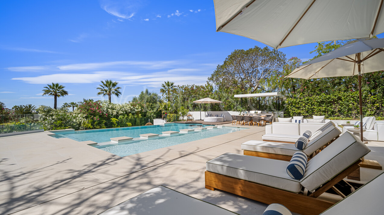 Extraordinary residence embodies sophistication