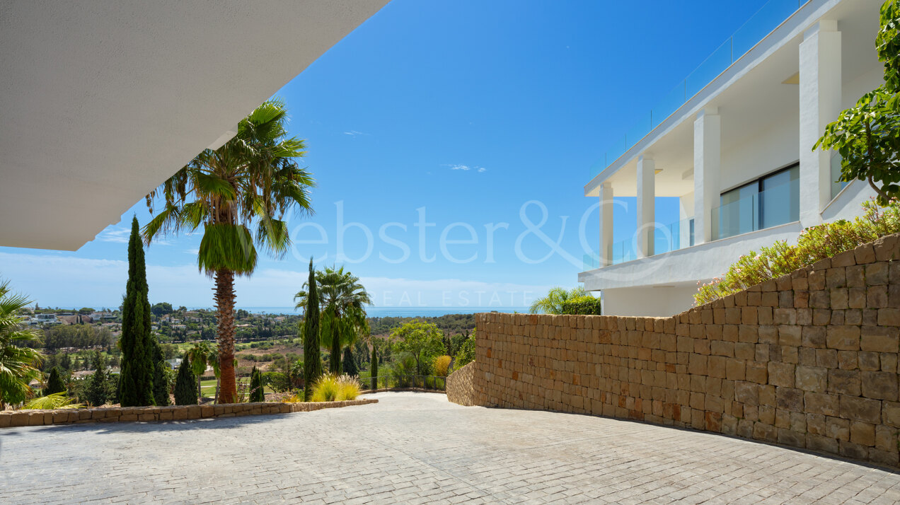 Symphony of beauty and functionality in El Paraiso