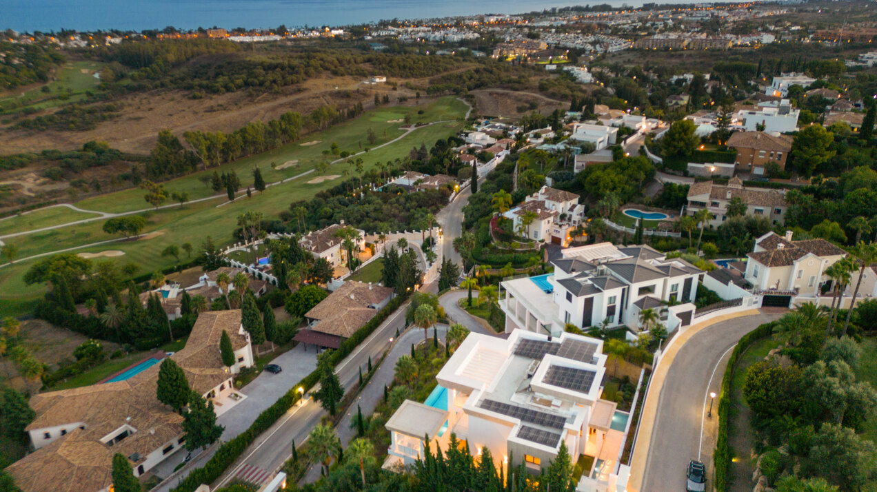 Symphony of beauty and functionality in El Paraiso